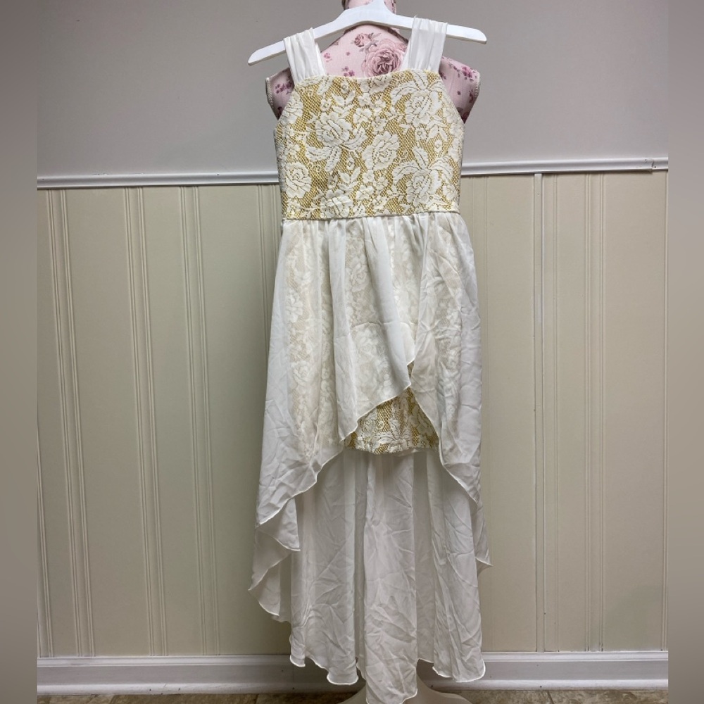 AMY WEAR Elegant White and Gold Kids Dress